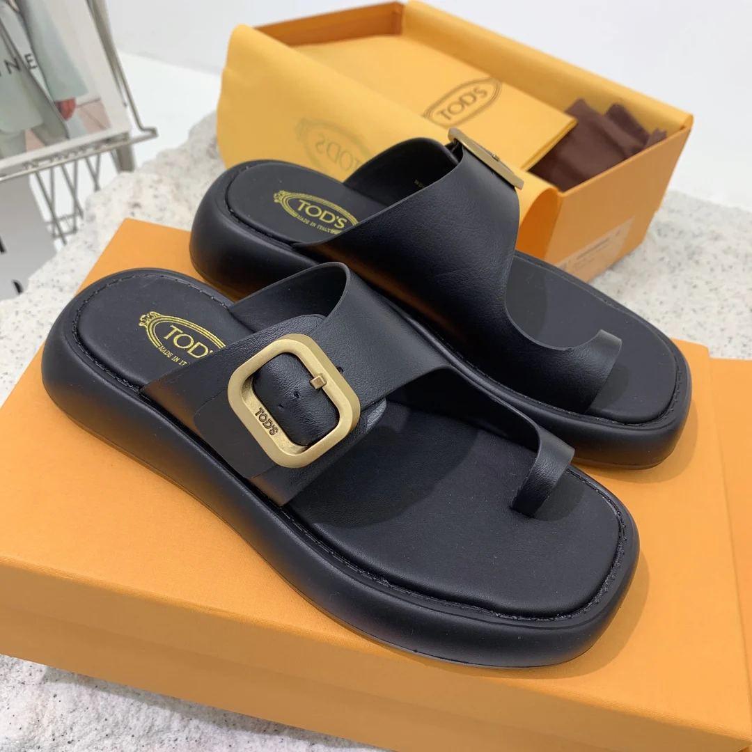 Сандалии/тапочки на платформе Tods весна/лето 2022 - 1