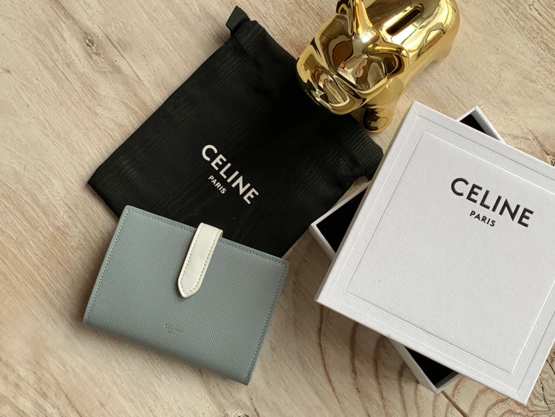 Кошелек Celine Strap из зернистой телячьей кожи - 7
