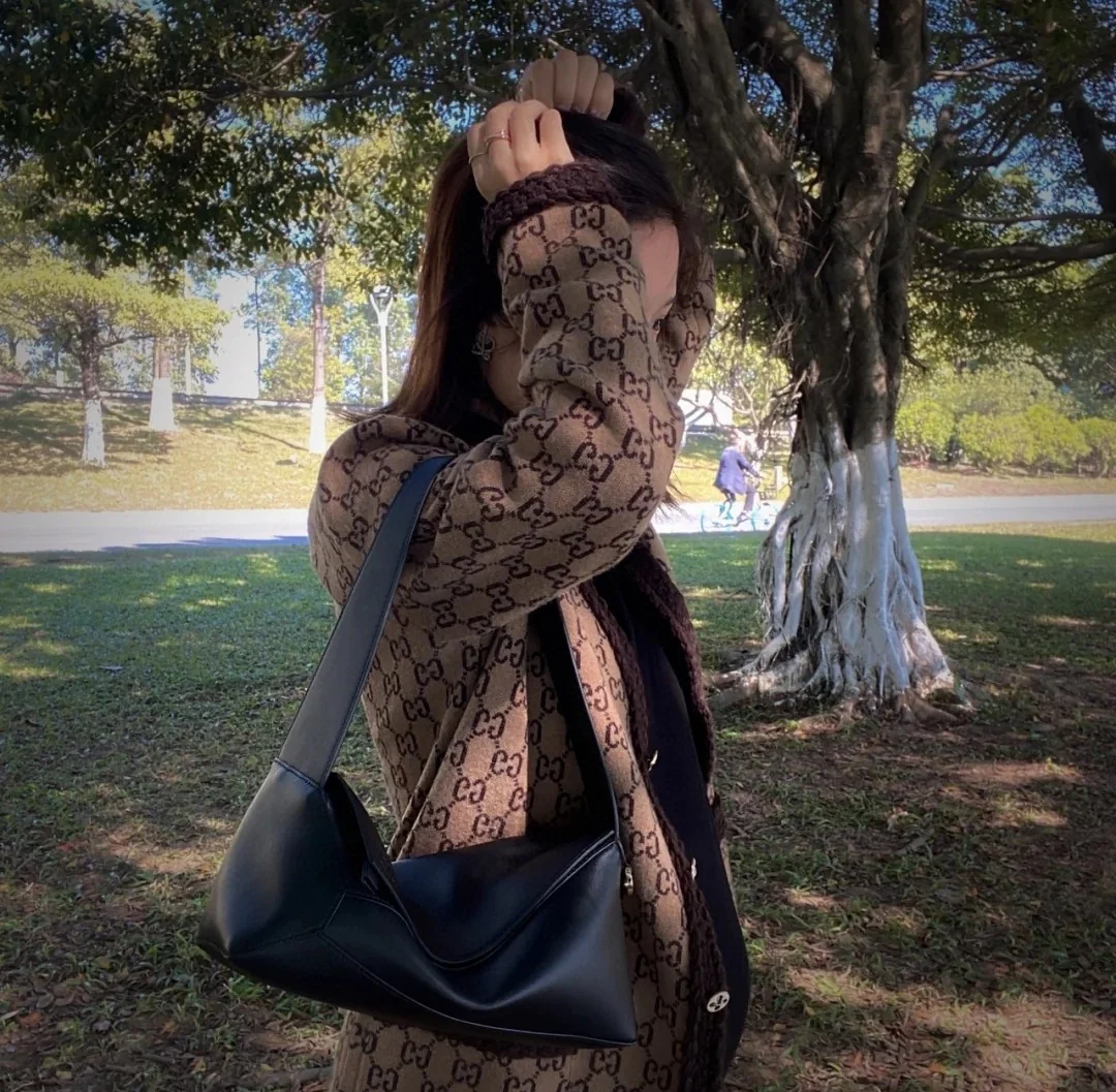 Сумка-хобо Loewe-puzzle-hobo-handbag-2