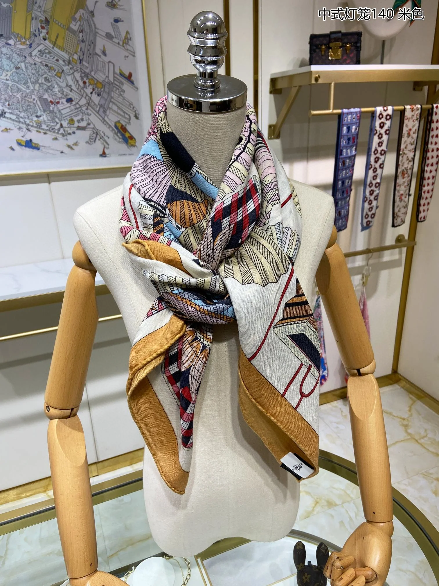 Квадратный шарф Hermes ?Китайский фонарь? — 140 см — 70% кашемир — 30% шелк — коричневый