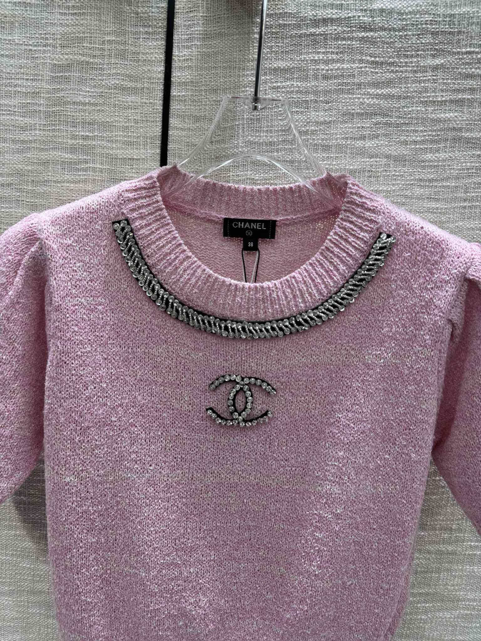 Футболка Chanel 2403 Double C Knit с коротким рукавом - розовая