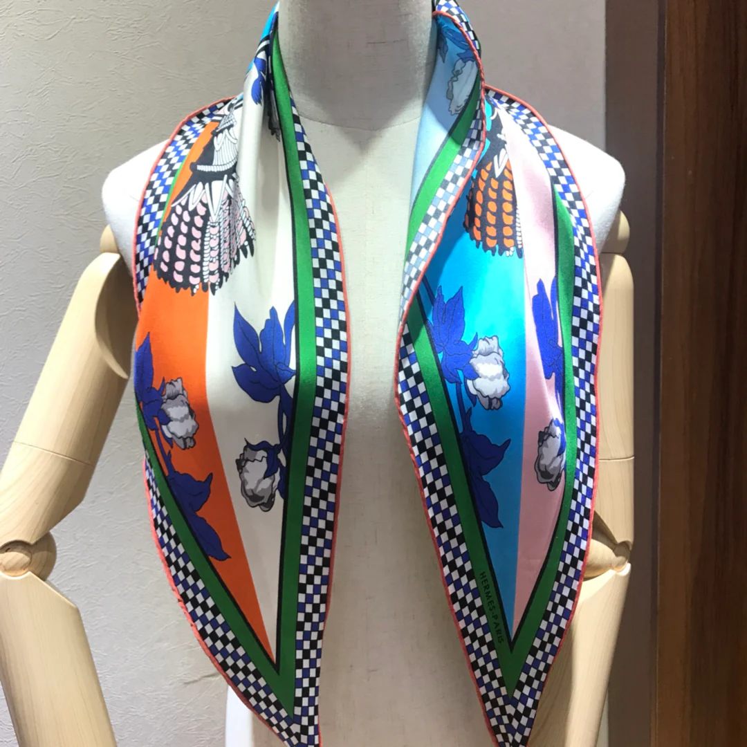 Hermes - Новейший шарф Garden Diamond - 100% - Твиловый шелк - 43 - 115 см - 4