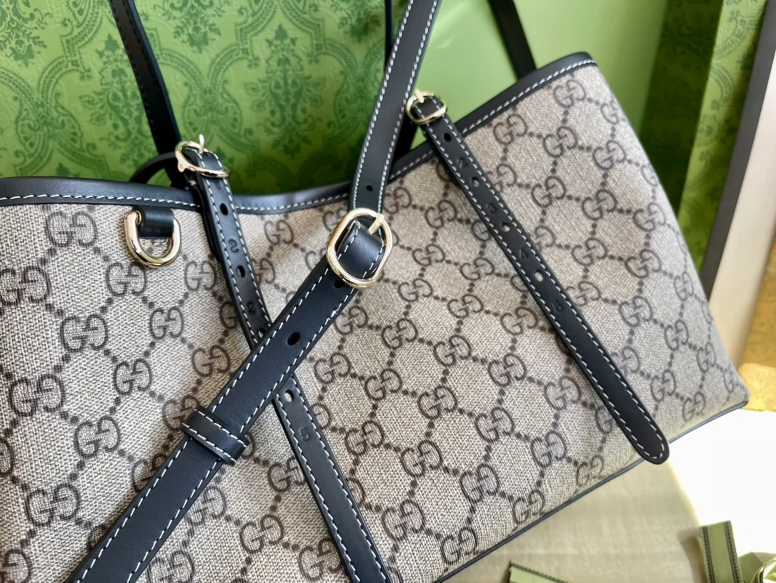 Маленькая сумка-тоут Gucci 2025 с отделкой из черной кожи - коричневая