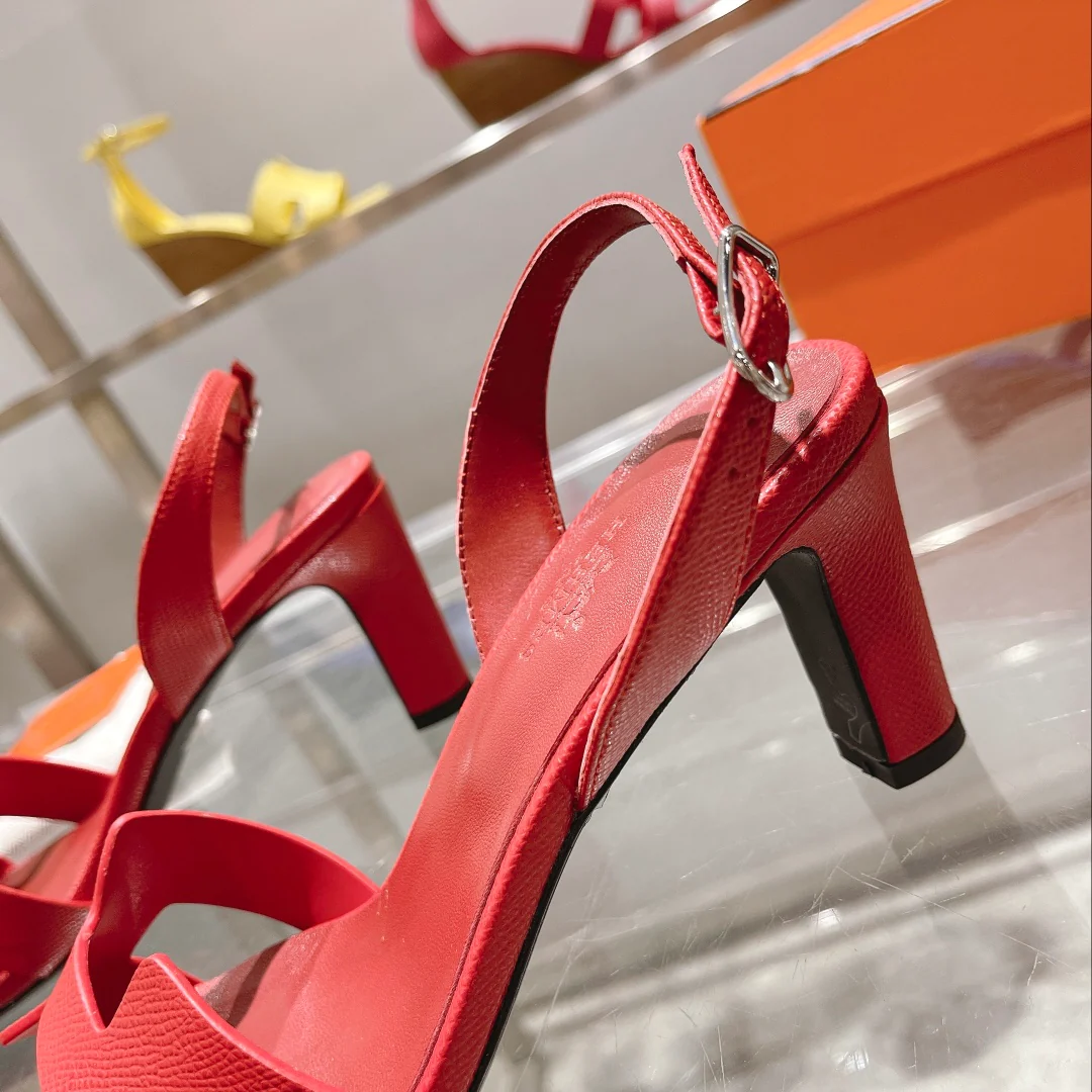 Новинка весны 2022 года от Hermes - Сандалии на массивном каблуке - 1