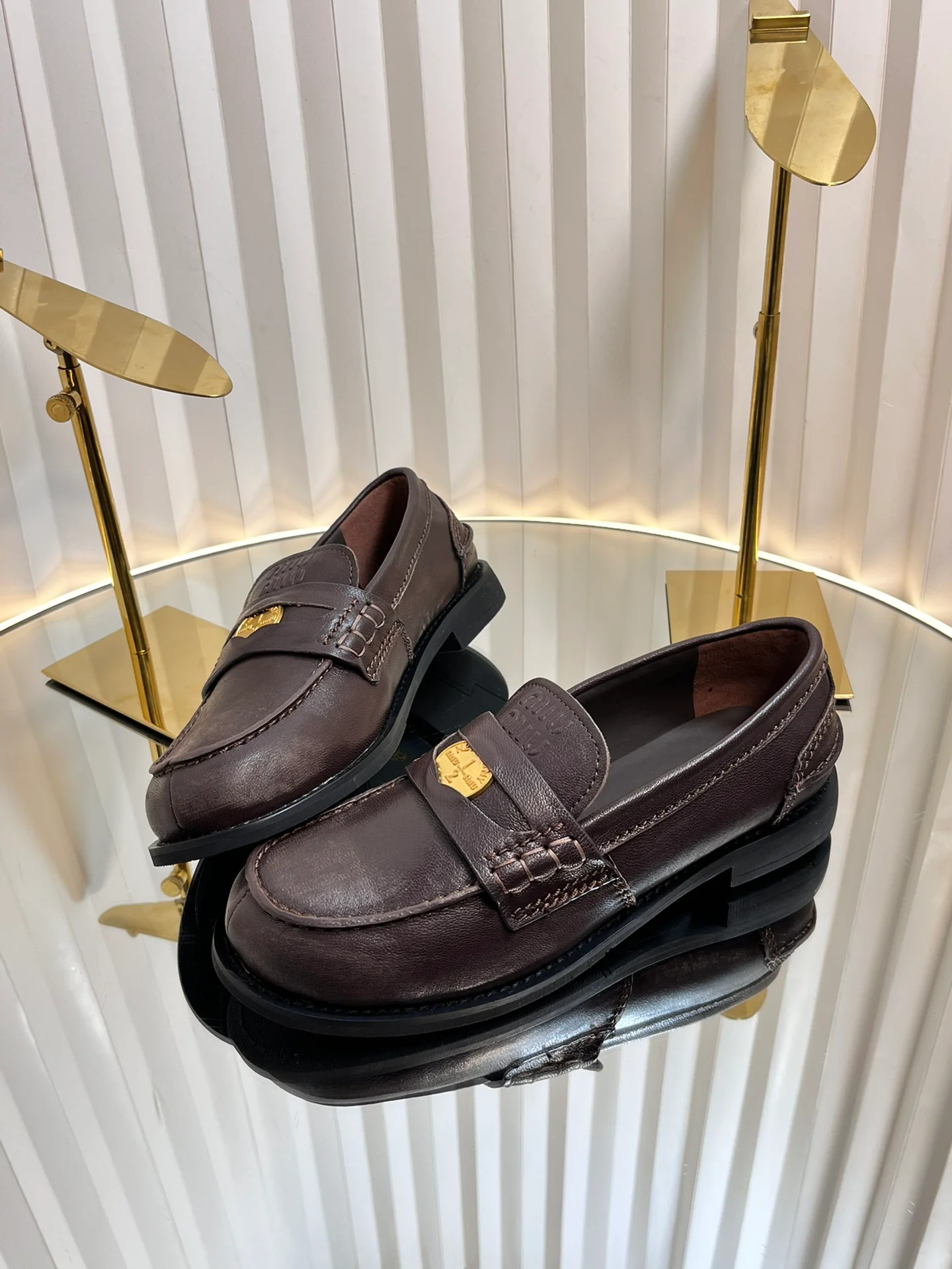 Ретро-лоферы Miu Miu 2024 - темно-коричневые