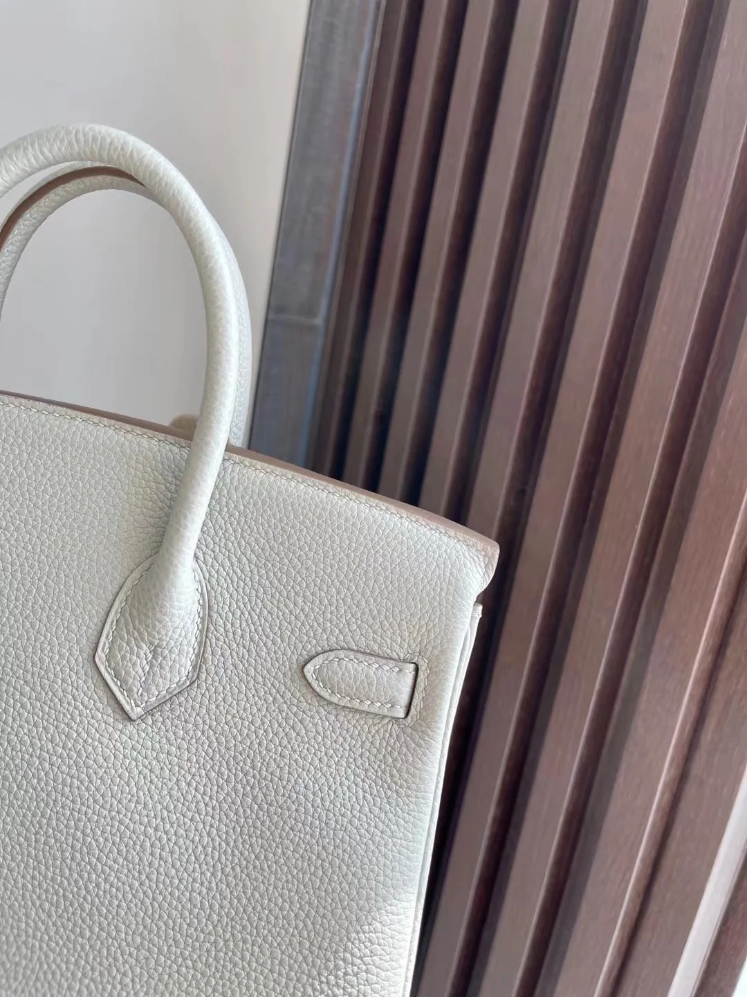 Сумка Hermes Birkin 25 Togo Pearl Grey 8O с золотой пряжкой