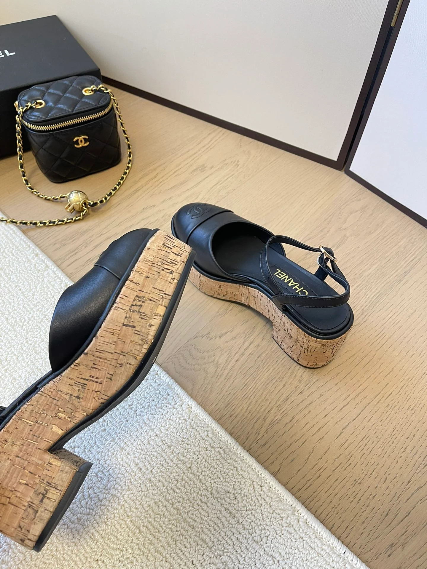 Туфли на платформе Chanel 2024 — черные