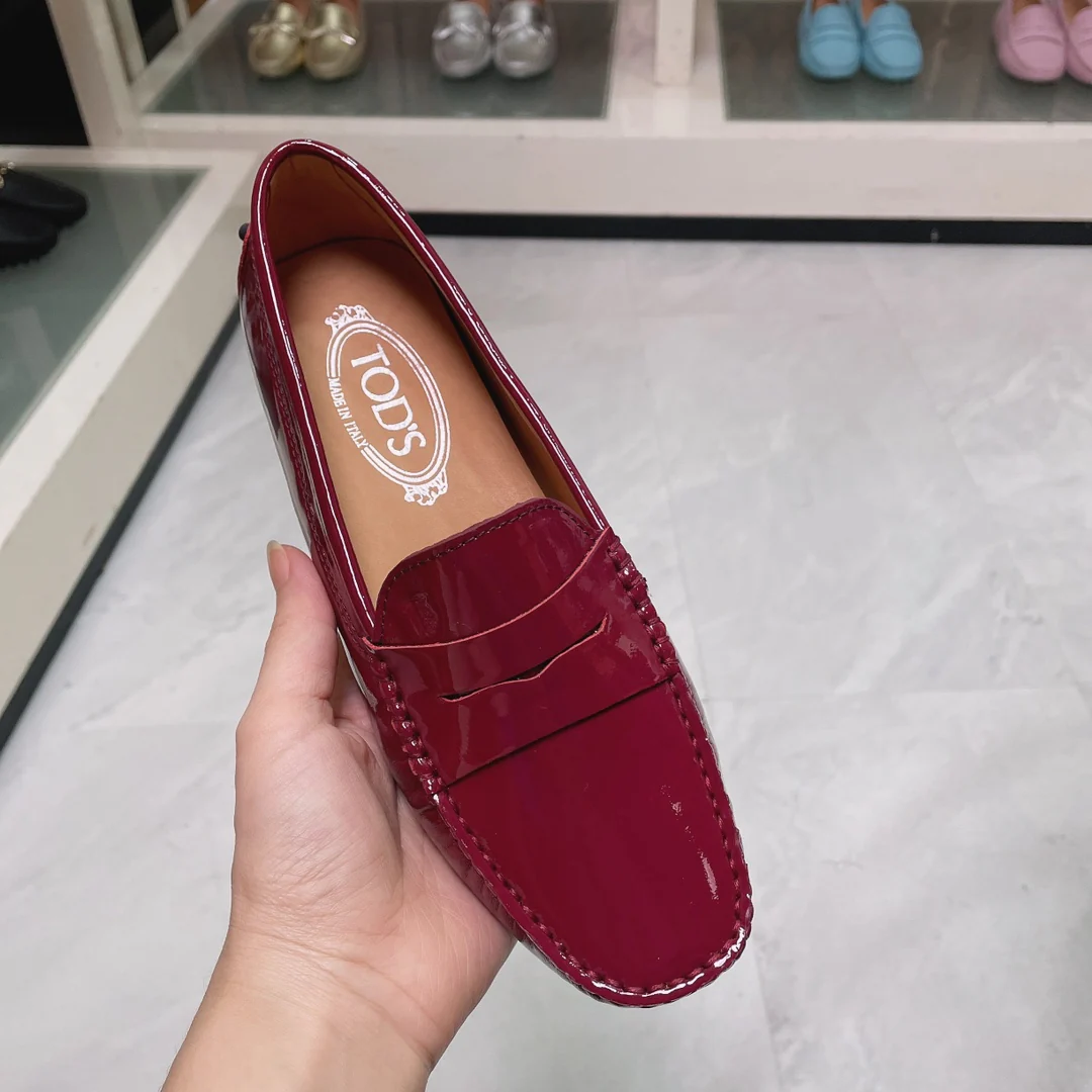 Лоферы Tods из лакированной кожи - туфли без шнурков - 1