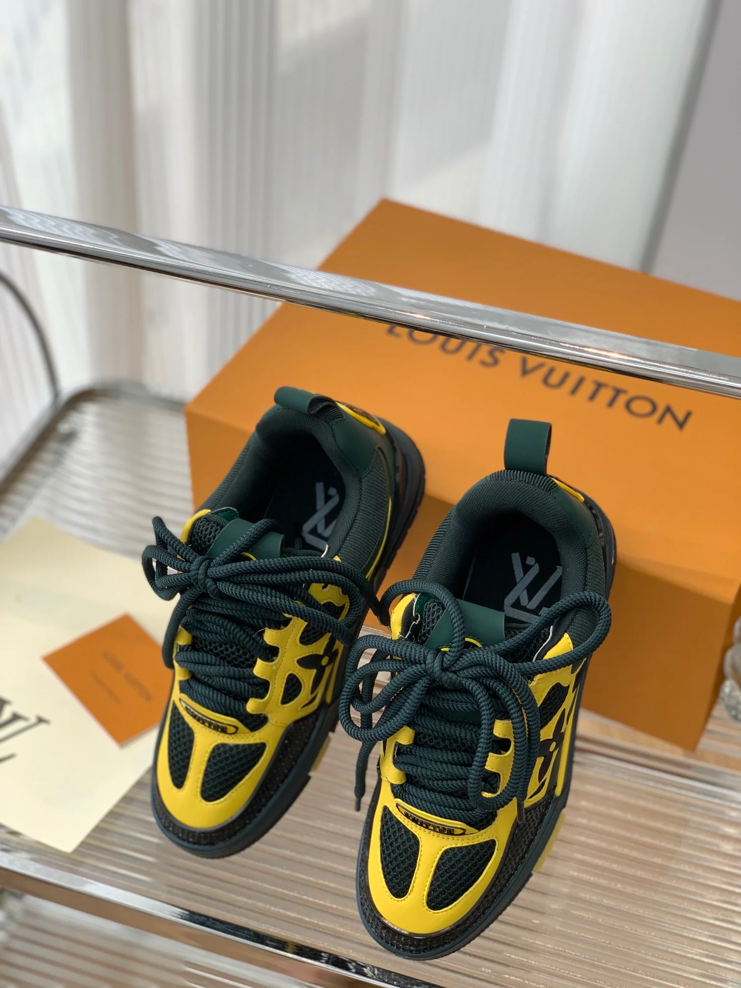 Новинка сезона осень/зима 2022 - кроссовки SK8 Puff - унисекс