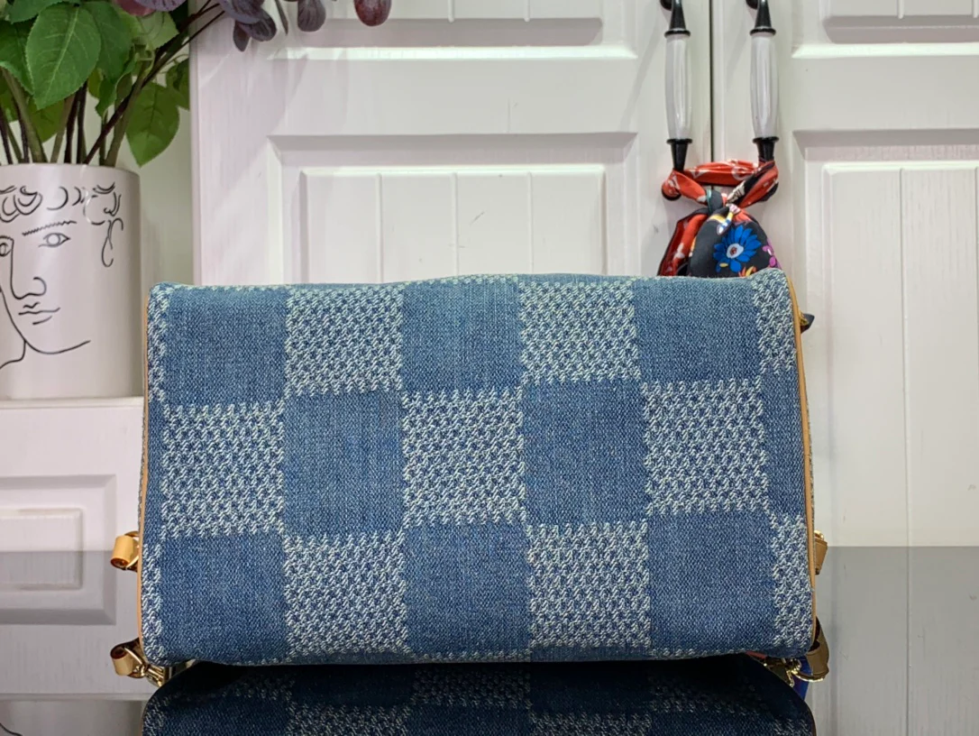 m40700-LV-nano-speedy handbag-25cm