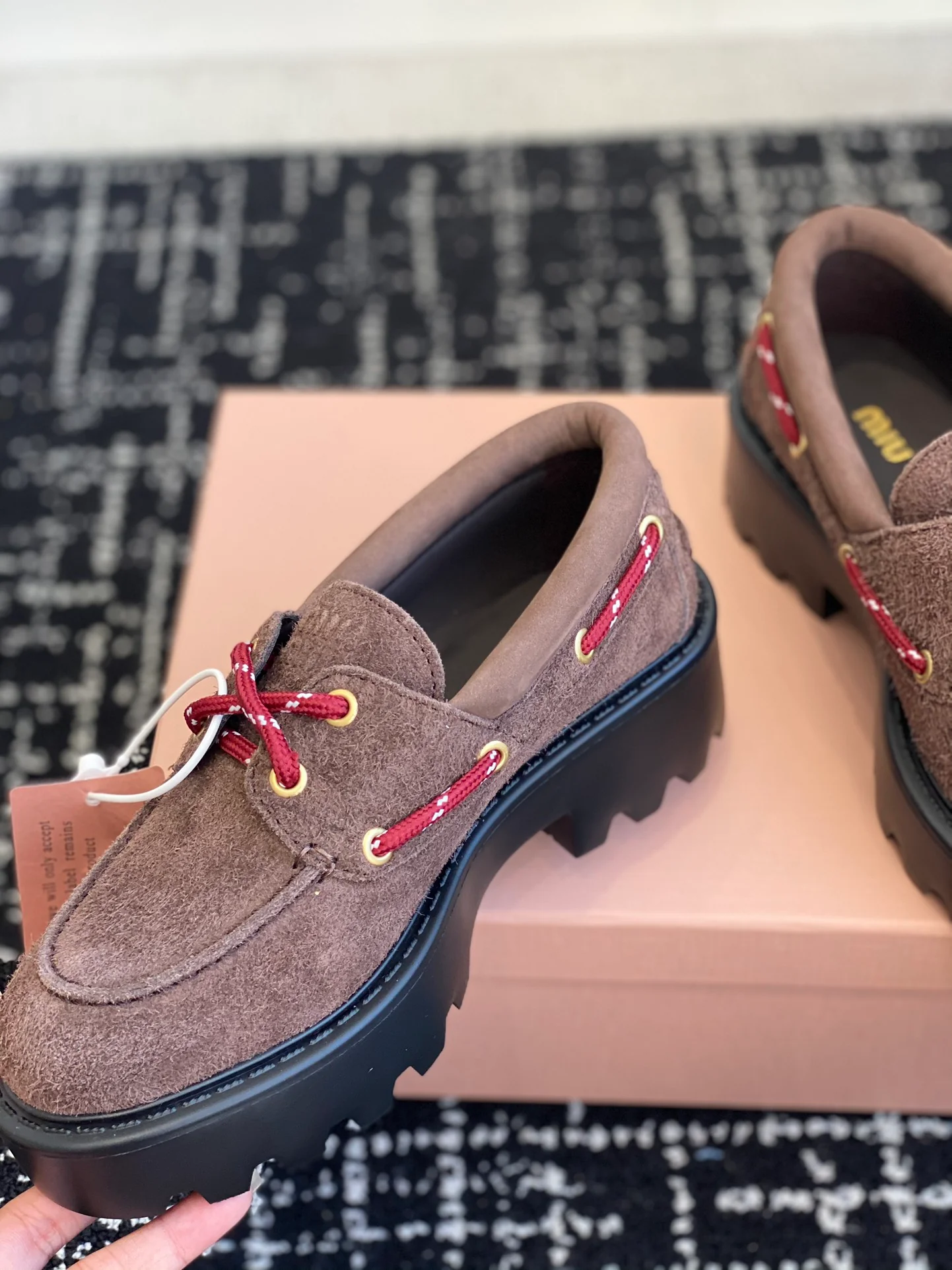 Лоферы на платформе Miu Miu 2024 - темно-коричневые