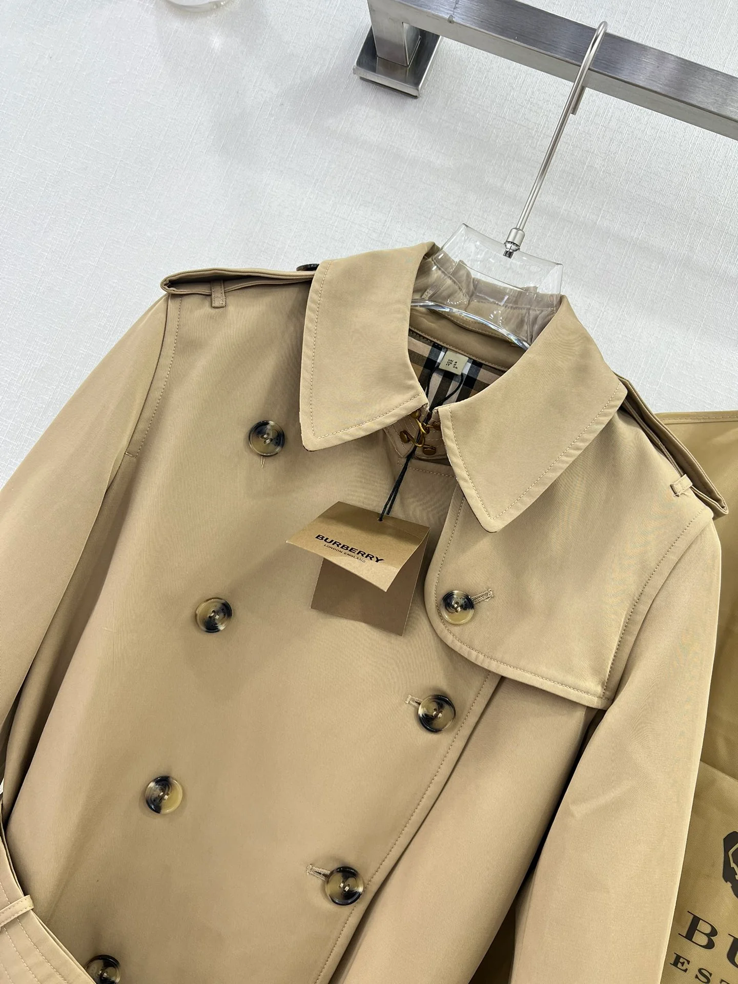 Тренч Burberry 2403 Classic Kensington средней длины