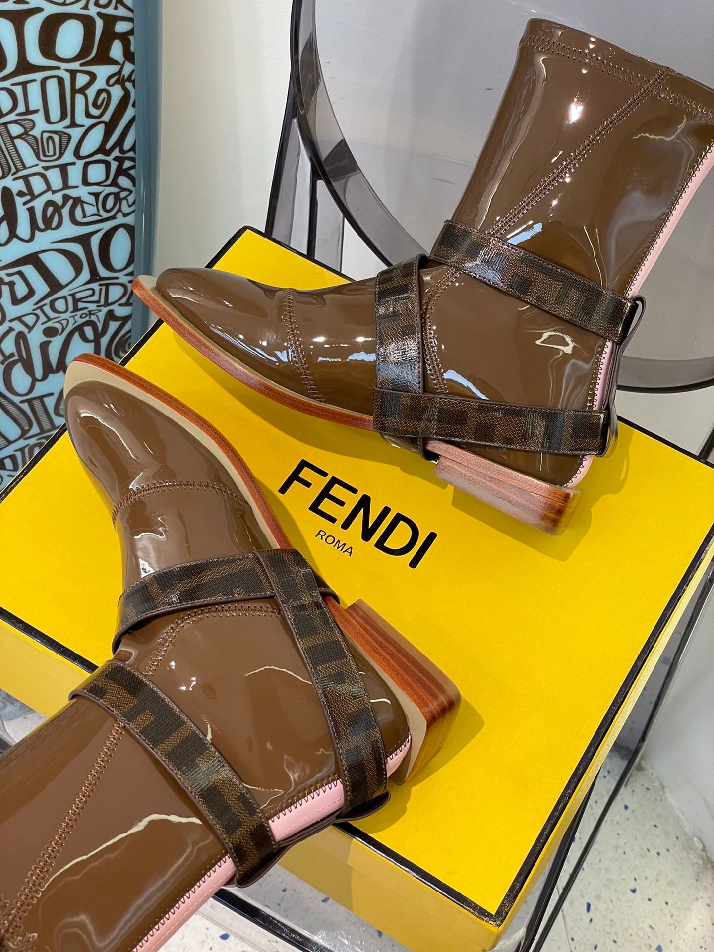 Fendi - Стильные - Британский стиль - Модные ботинки - Коричневые