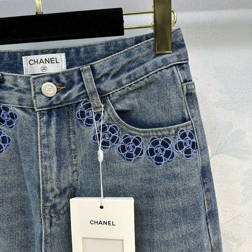 Летние джинсы прямого кроя Chanel 2403