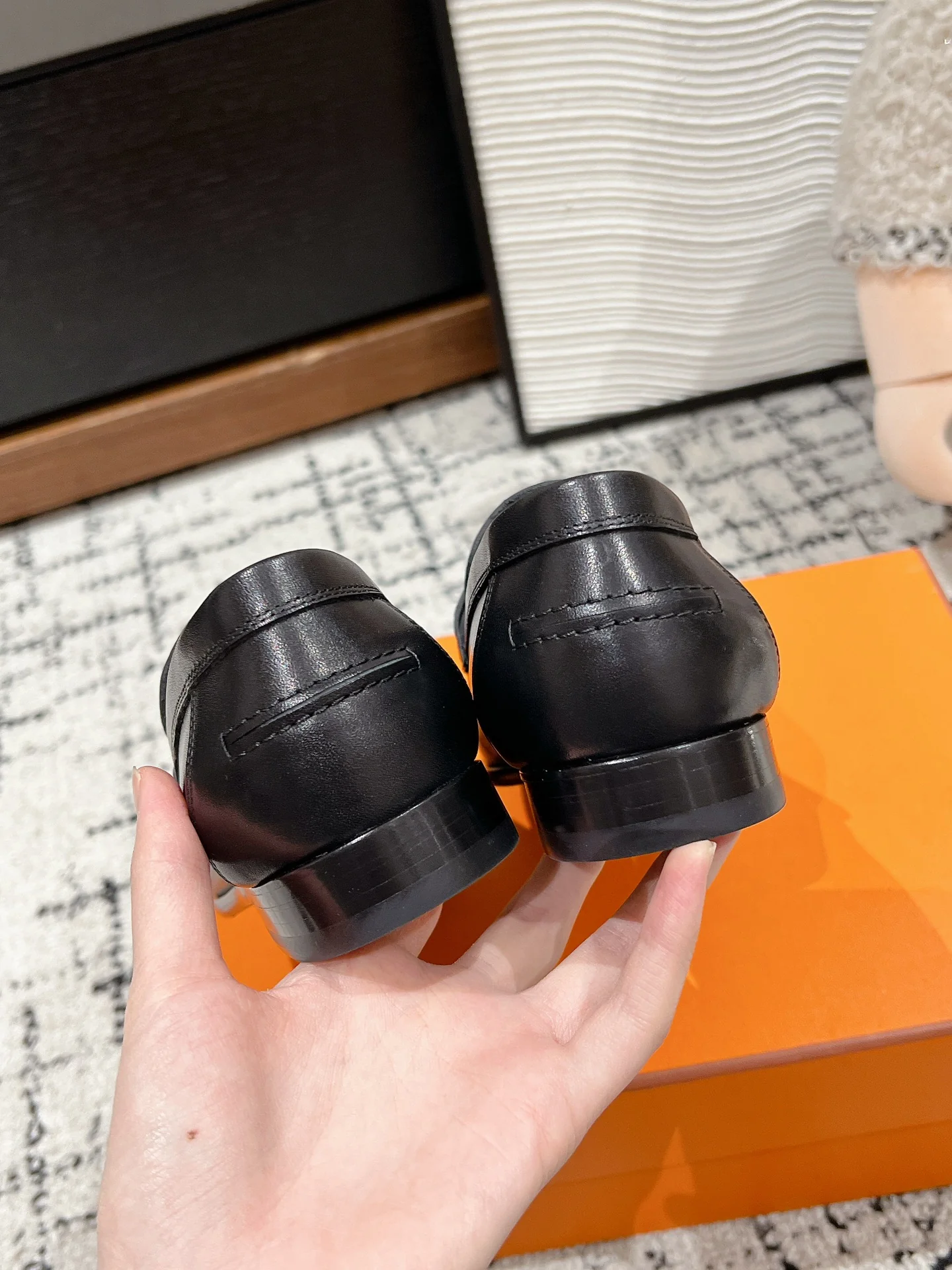 Лоферы Hermes Kelly 2024 - черные