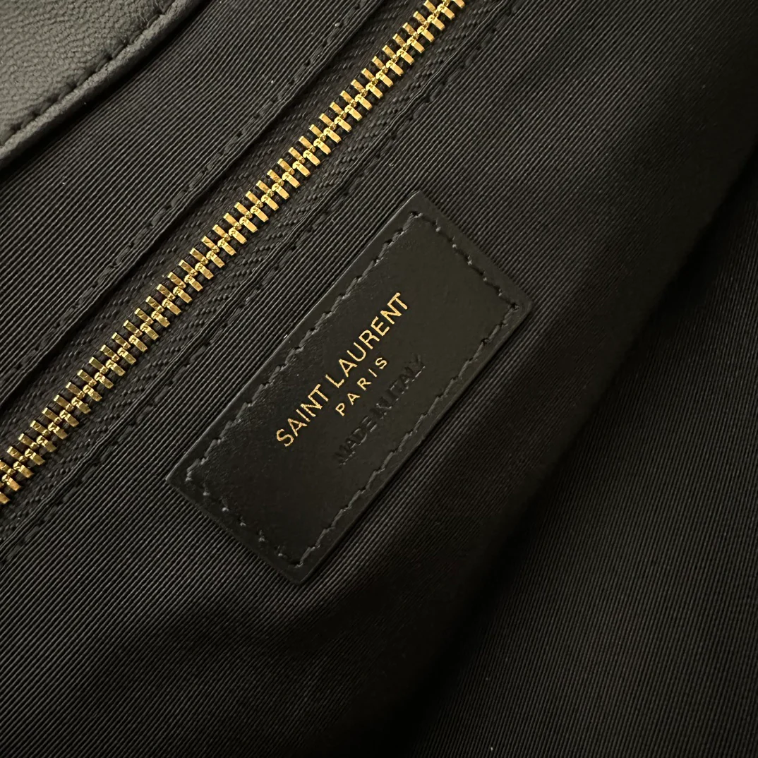 Сумка-тоут YSL Icarre - из овечьей кожи - черная с золотой фурнитурой