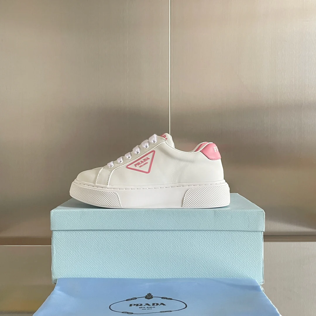 Prada - Новинки ранней весны 2022 года - Повседневные туфли на платформе - 1