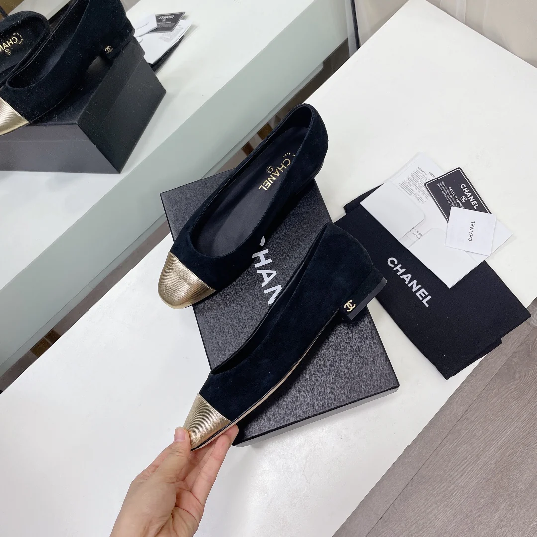 Классические балетки Chanel - золотистые