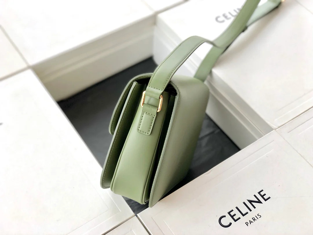 Celine Triomphe Medium Calfkin Avocado Green