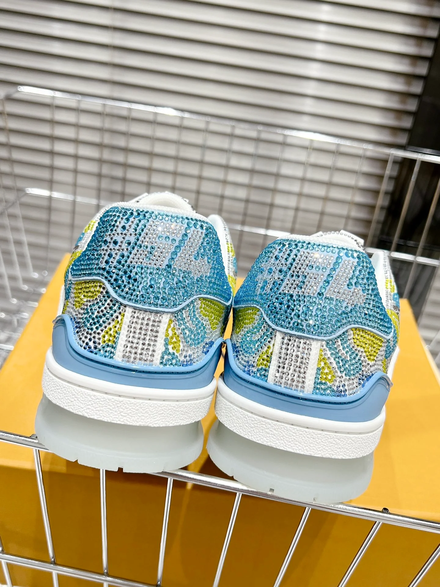 Кроссовки LV Trainer - Скейтбордистские кроссовки - Глянцевый узор, сине-серебристый - Унисекс