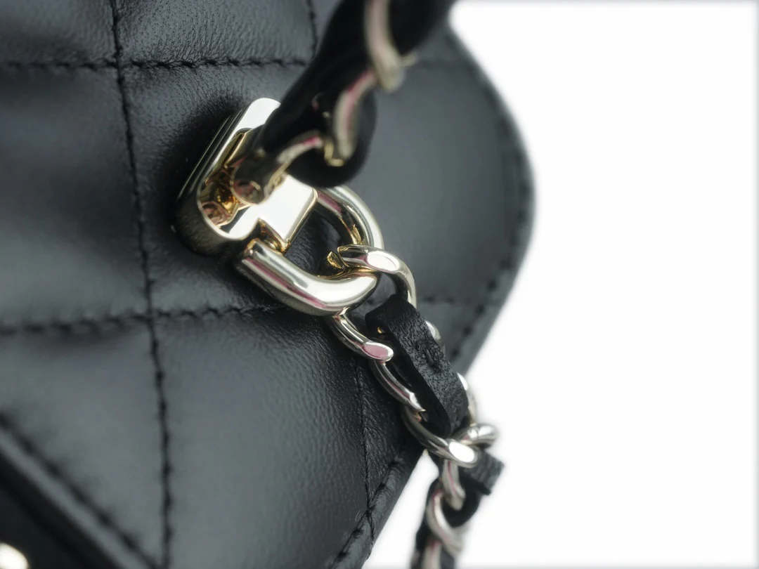 Chanel - Длинная сумка-коробка - Черная