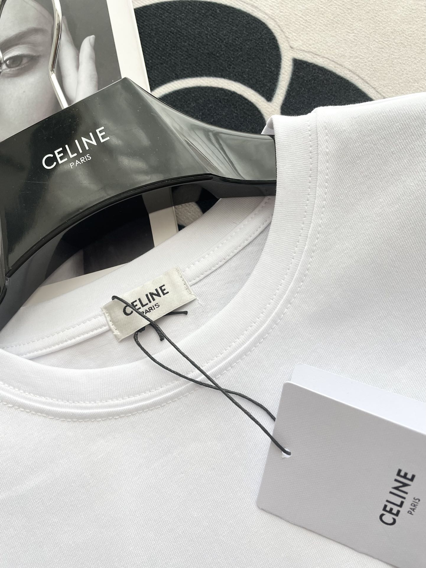 Футболка Celine 2403 с коротким рукавом и стразами - белая