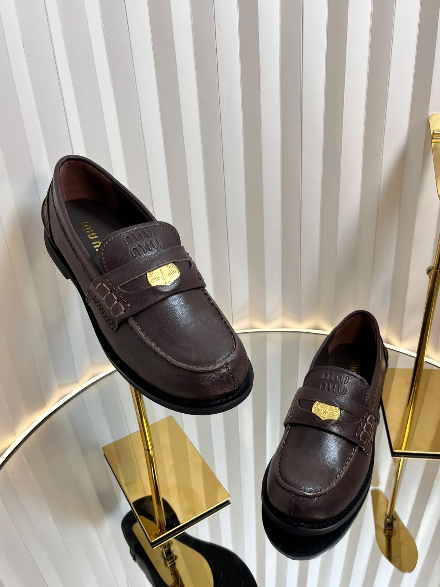 Ретро-лоферы Miu Miu 2024 - темно-коричневые