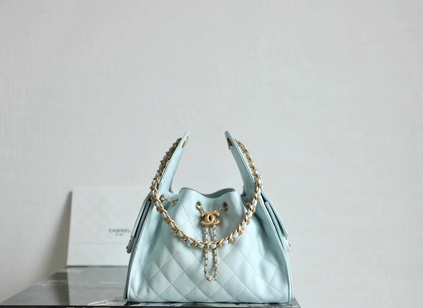 Chanel - ????? - Хиппи???? - Фурнитура синего и золотого цвета