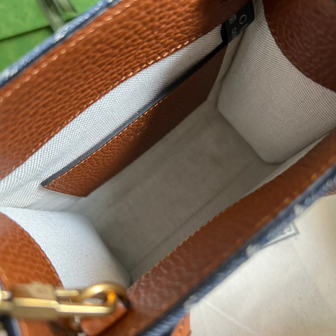 Маленькая сумка-тоут Gucci из синего денима