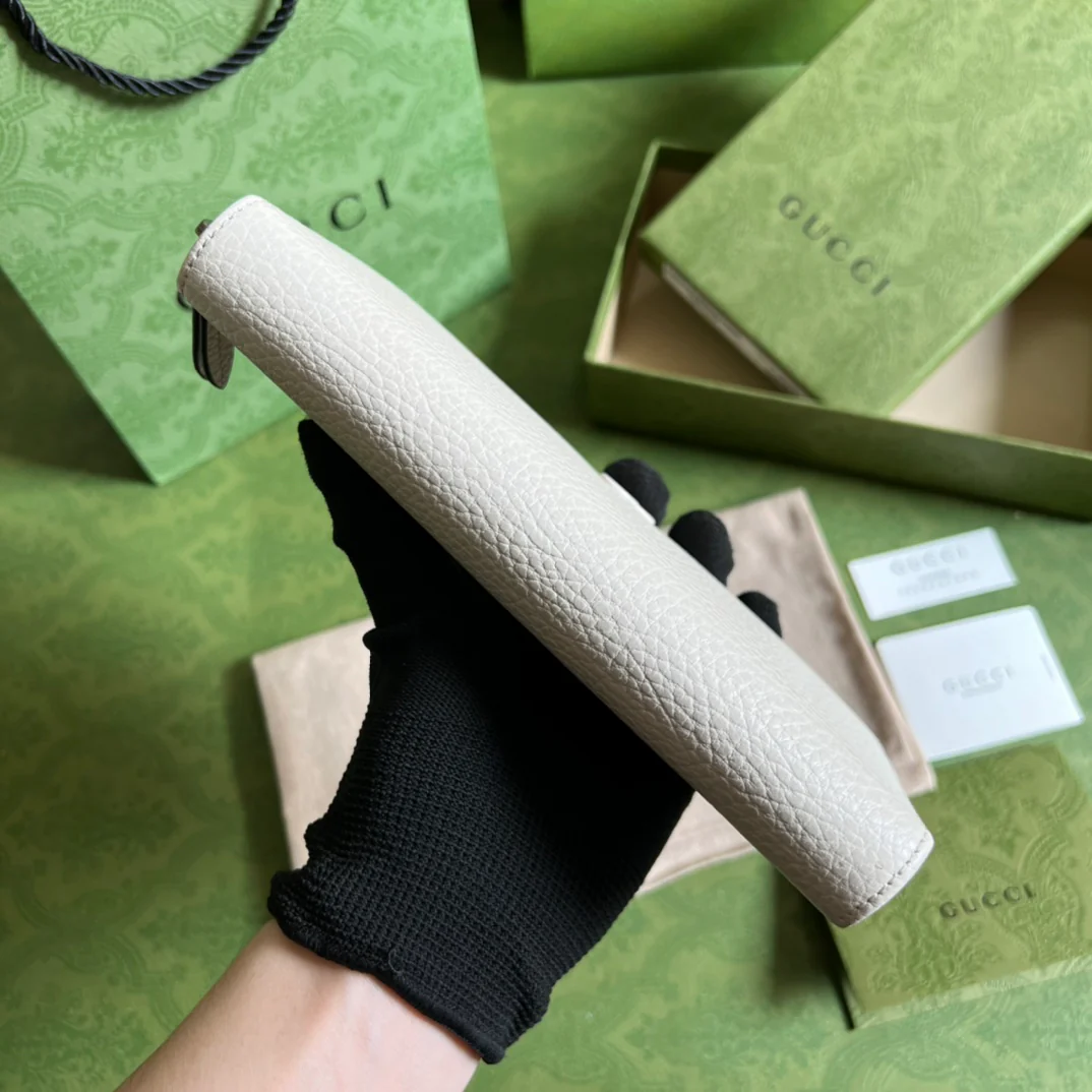 Gucci GG Marmont系列长夹