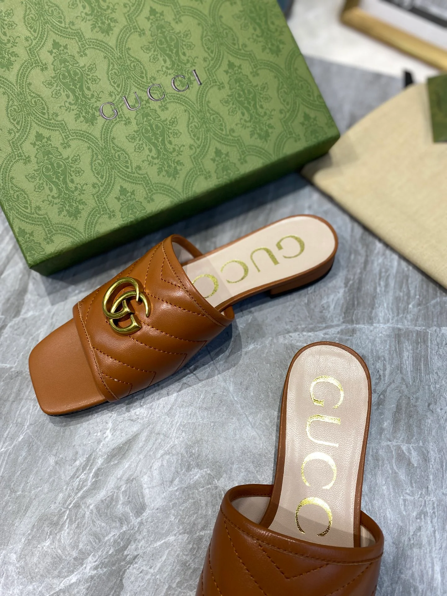 Тапочки Gucci - 1