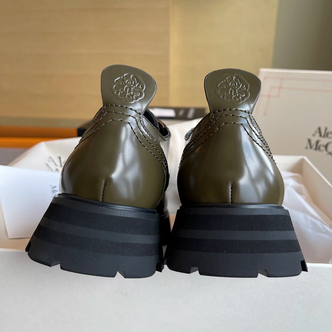 Лоферы на платформе McQueen - темно-зеленые - 1