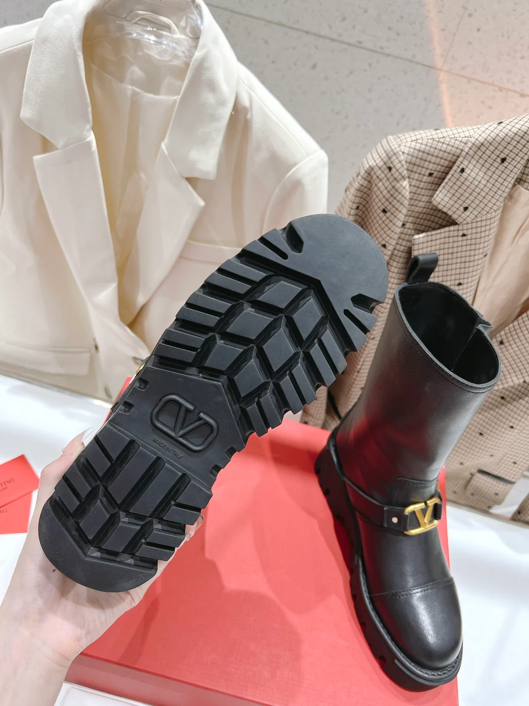 Сапоги Valentino до середины икры - черные