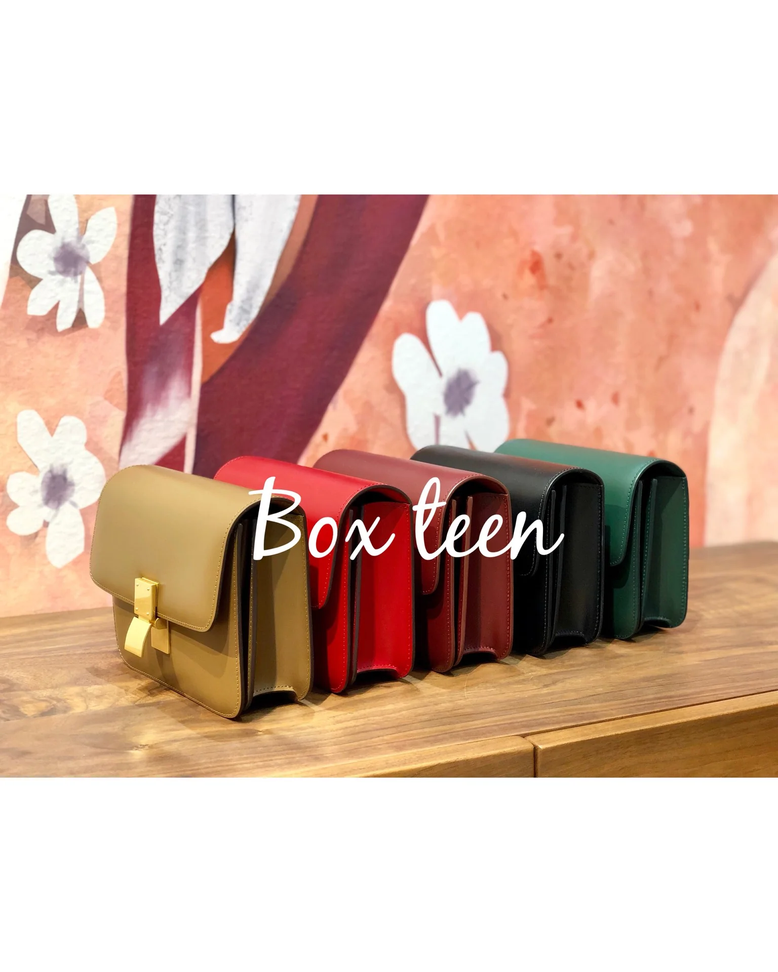 Сумки Celine Box-Tteen из полированной телячьей кожи - изображение из коллекции