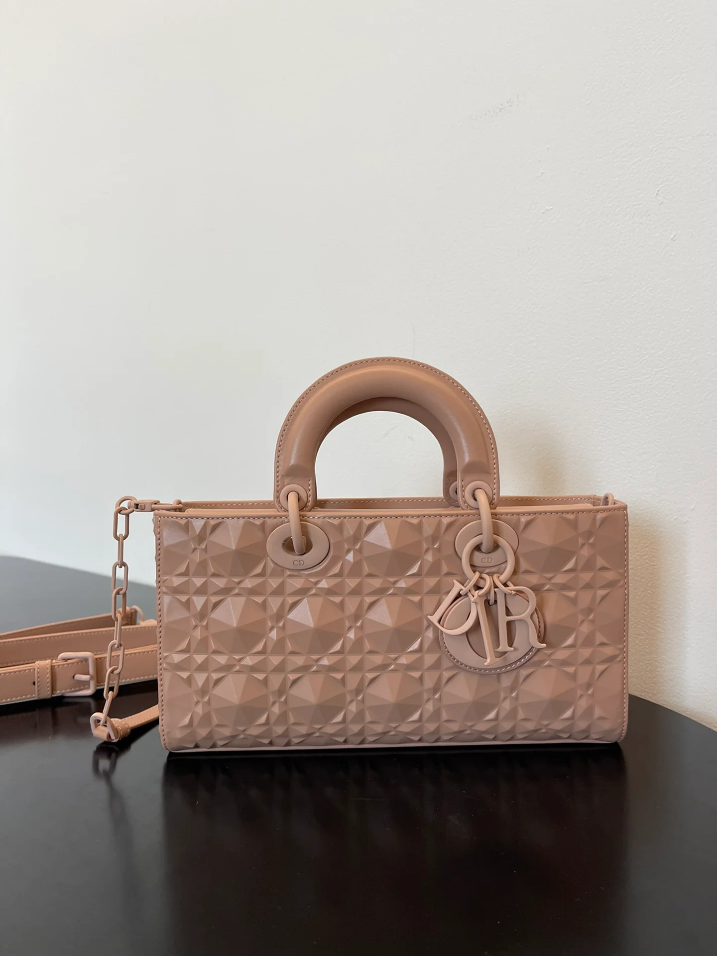 Сумочка Dior Lady D'Joy - с ромбовидным узором - розовый цвет