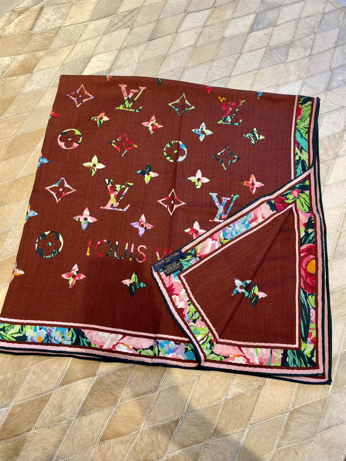 Шелковый платок LV Garden 110 см
