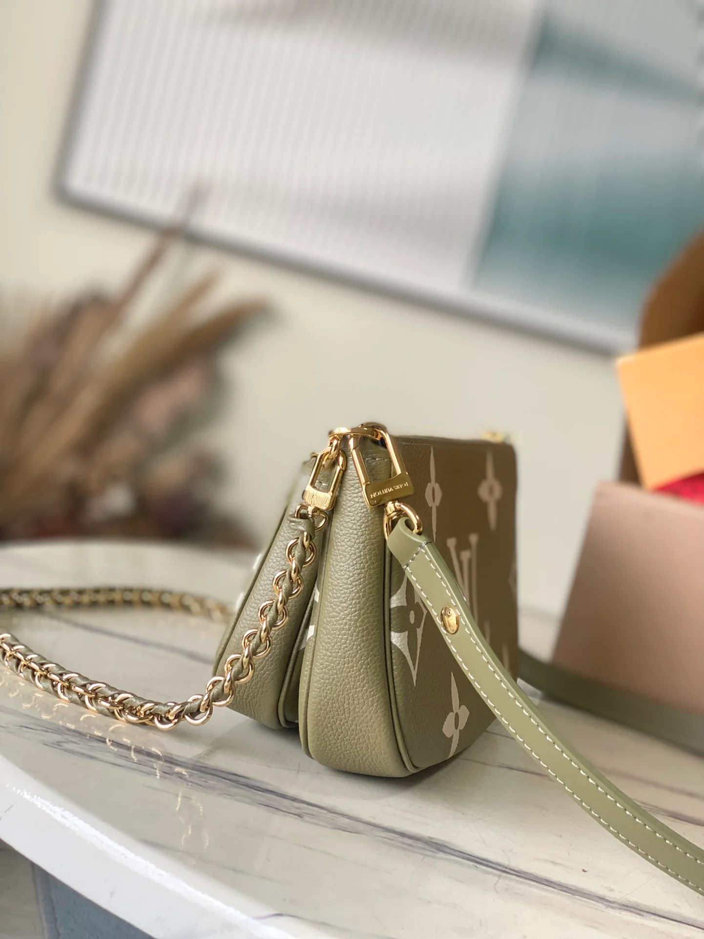 m22670-LV-multi-pochette-accessoires-shoulder bag-crossbody bag-khaki green