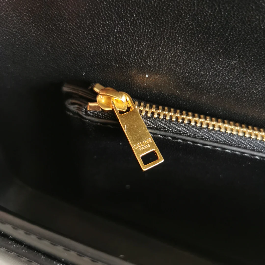 Celine - Сумка-подмышка с удлиненной цепочкой - Черная