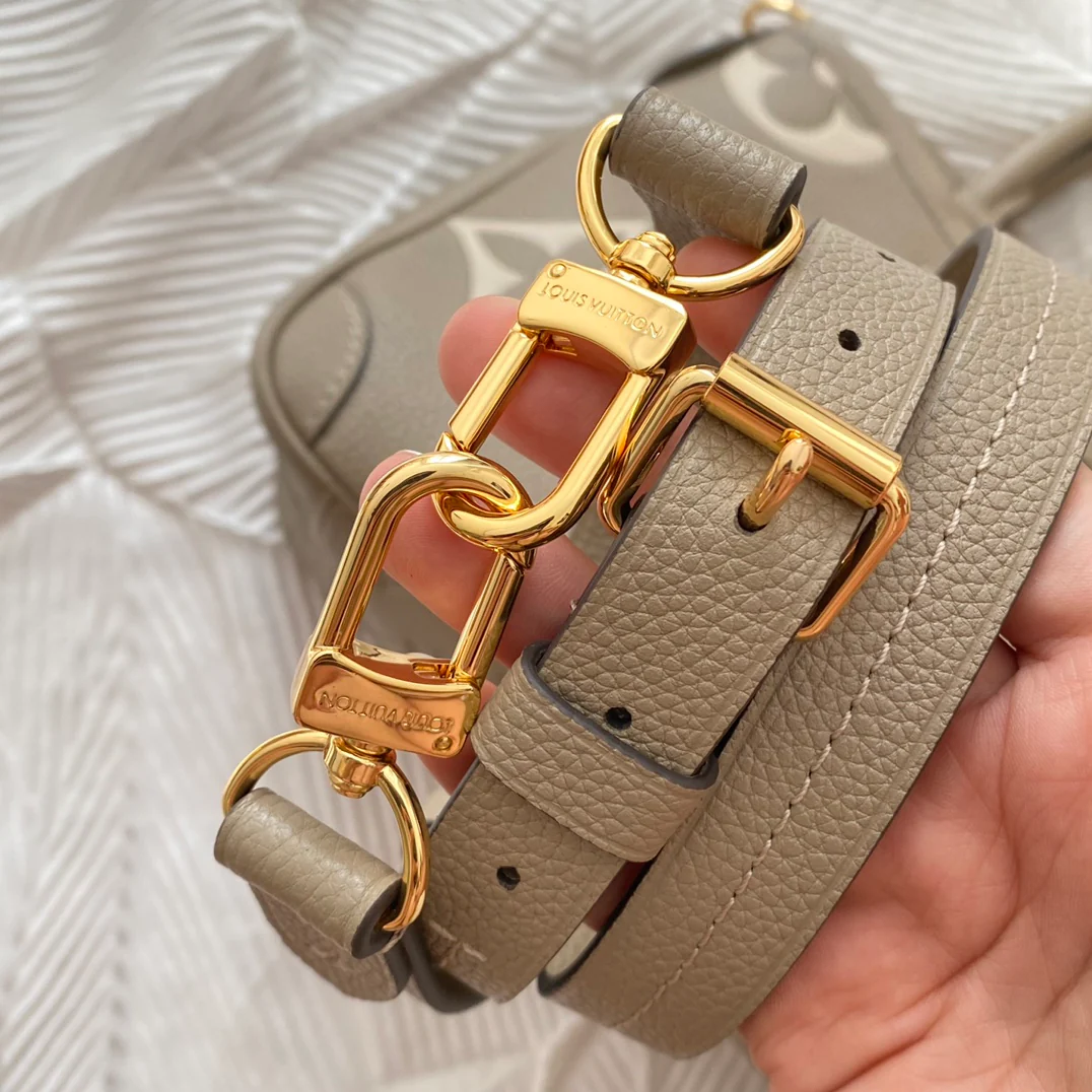 m46585-LV-Trianon сумка-абрикос-маленькая