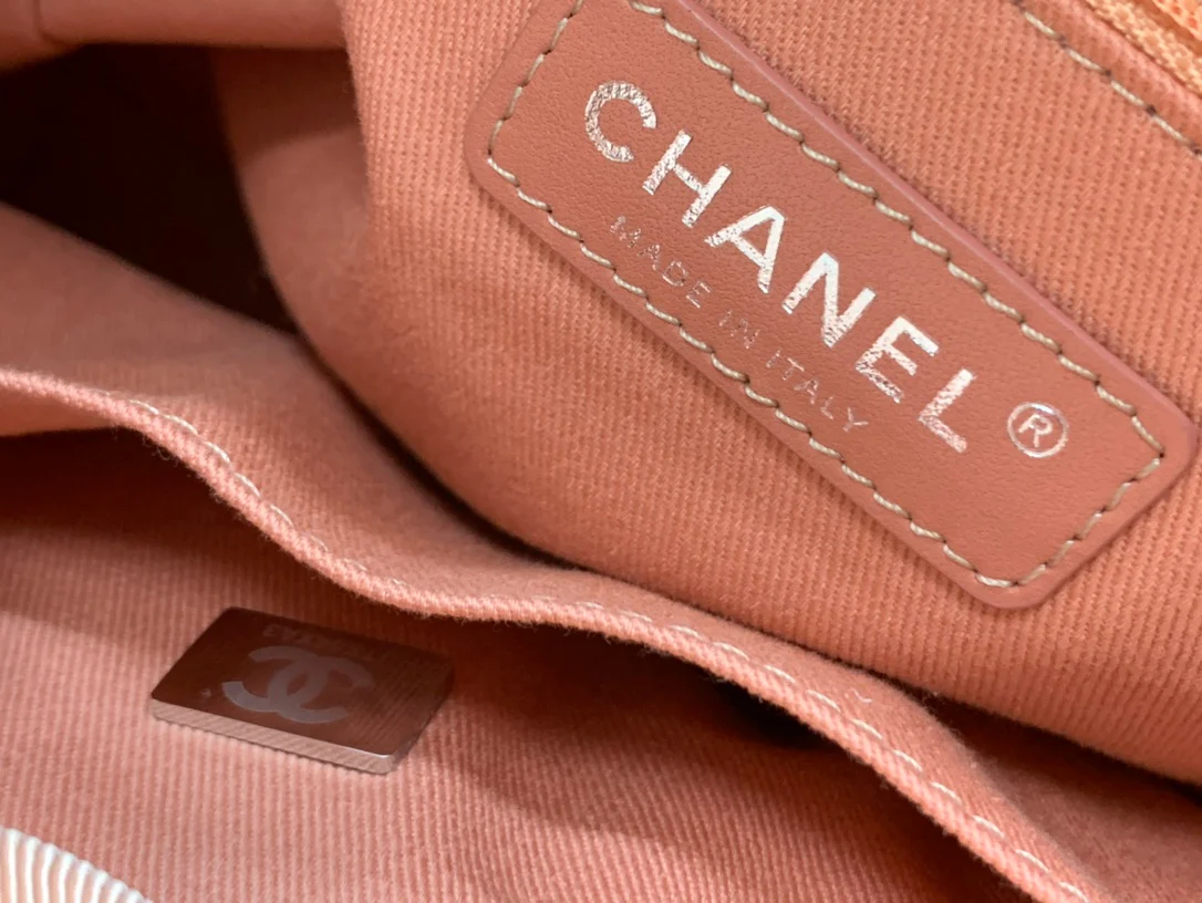 Пляжная сумка Chanel из коллекции осень/зима 2022 — розовая — маленькая