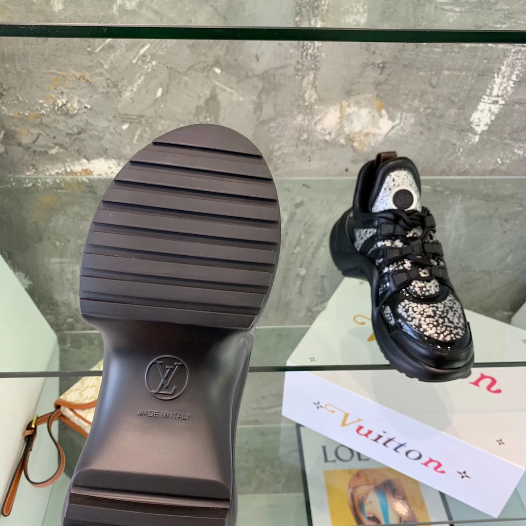 Обувь LV - Массивные кроссовки LV - 1