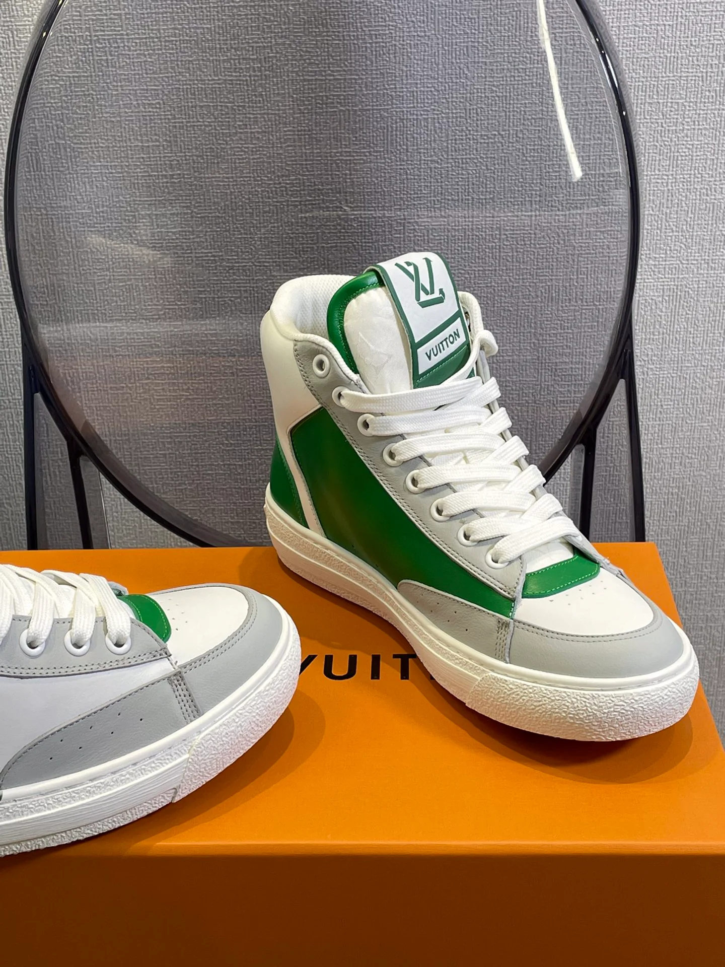 Обувь LV - кроссовки LV - высокие - повседневная обувь