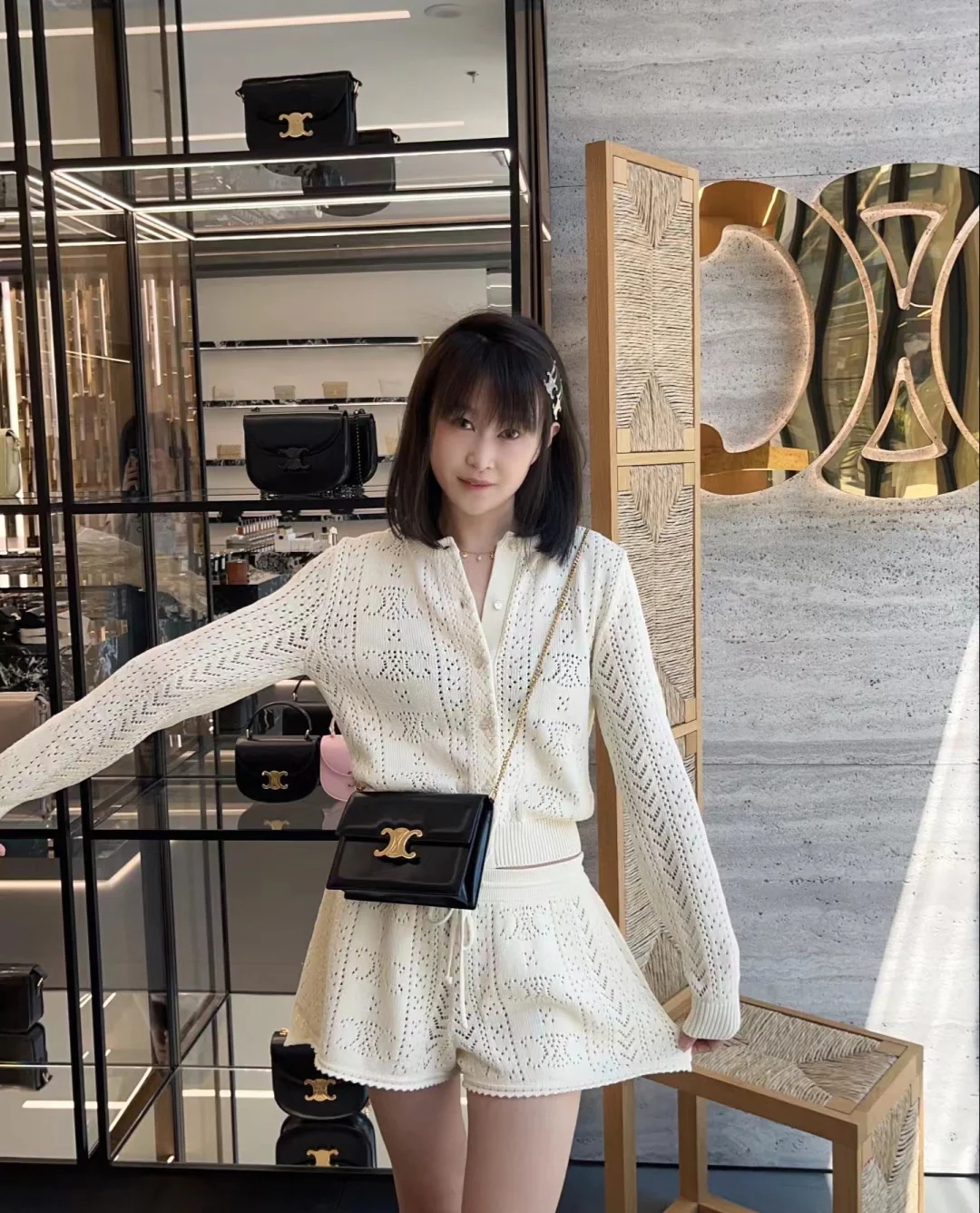 Сумка Celine Soir Triomphe WOC из кожи с цепочкой, осень/зима 2023, черная.