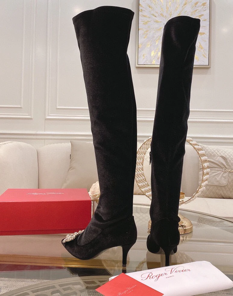 Сапоги на высоком каблуке RV-Snowflake с пуговицами и стразами, эластичные.