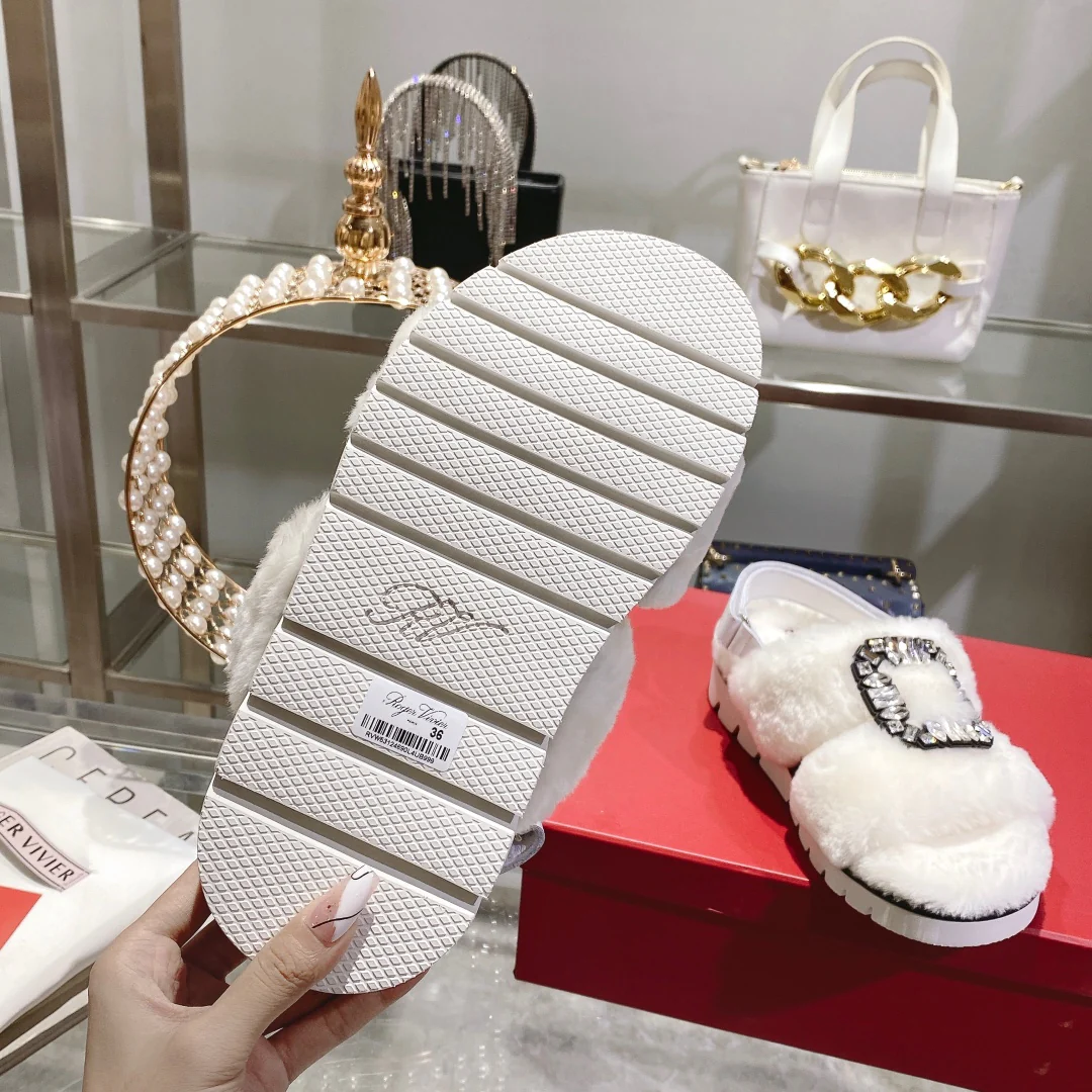 Обувь RV Shoes - Новинка 2023 года - Шерстяные тапочки с пряжкой и стразами