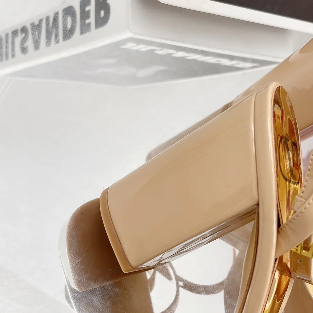 Valentino - Абрикосовые туфли на высоком каблуке - Туфли на массивном каблуке