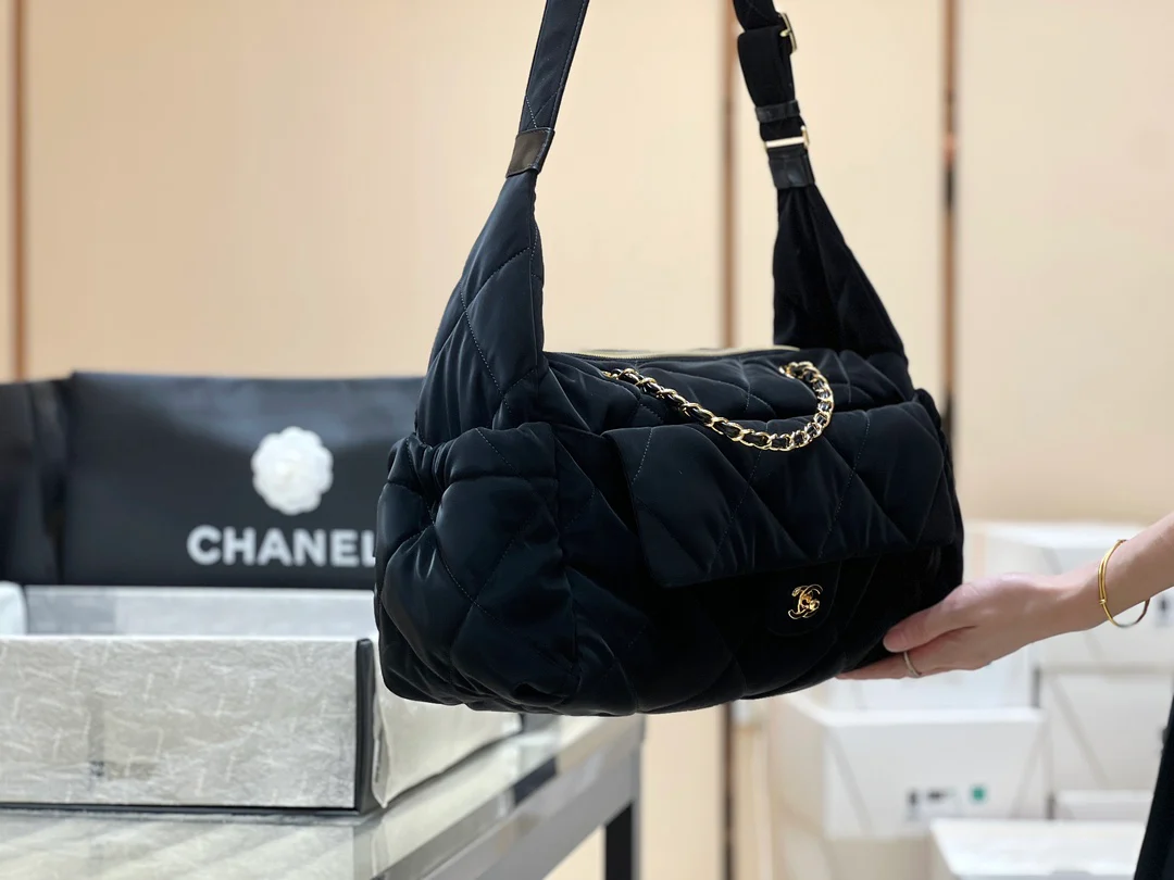 Большая лыжная сумка Chanel 24ncoconeige - черная