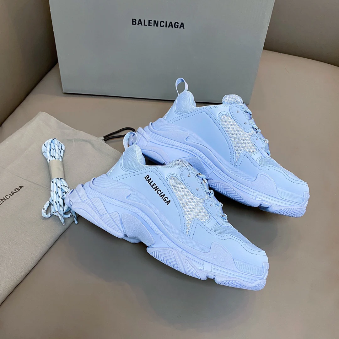 Кроссовки Balenciaga Triples Sporty Dad Shoes, нежно-голубые