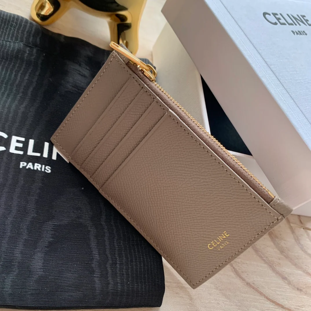 Кардхолдер Celine из зернистой телячьей кожи с застежкой-молнией - цвет 