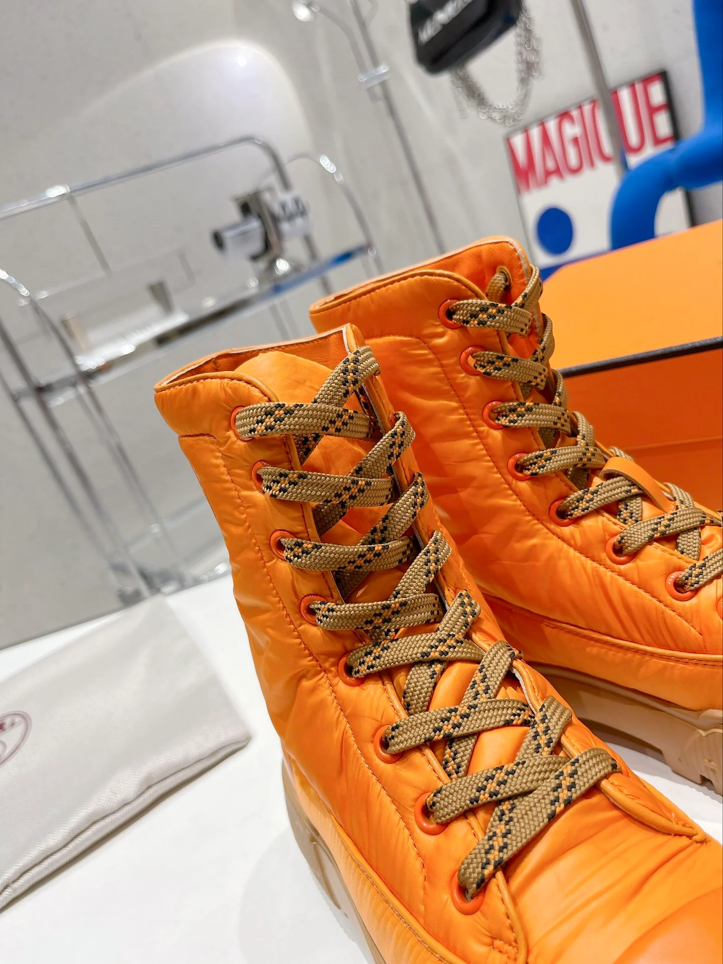 Новинка сезона осень/зима 2022 от Hermes - короткие сапоги и пуховые сапоги - 3